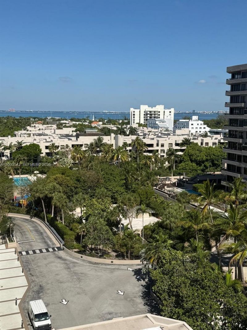 201 Crandon Blvd, Unit 932, Key Biscayne, FL 33149 Photo