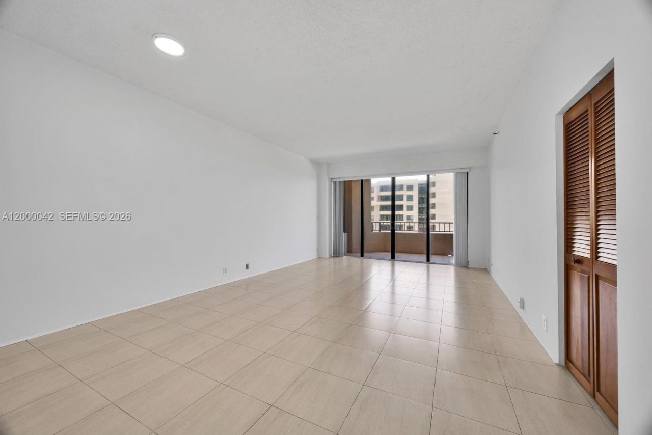 201 Crandon Blvd, Unit 932, Key Biscayne, FL 33149 Photo