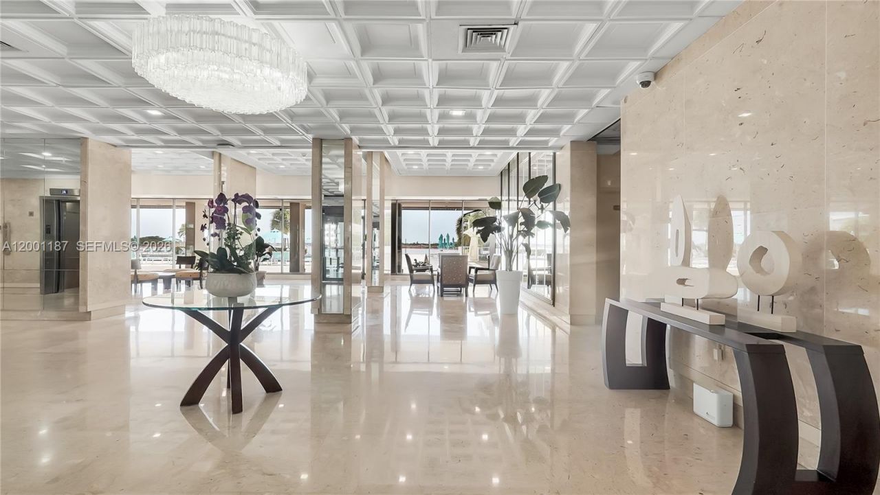 300 Bayview Dr, Unit 315, Sunny Isles Beach, FL 33160 Photo