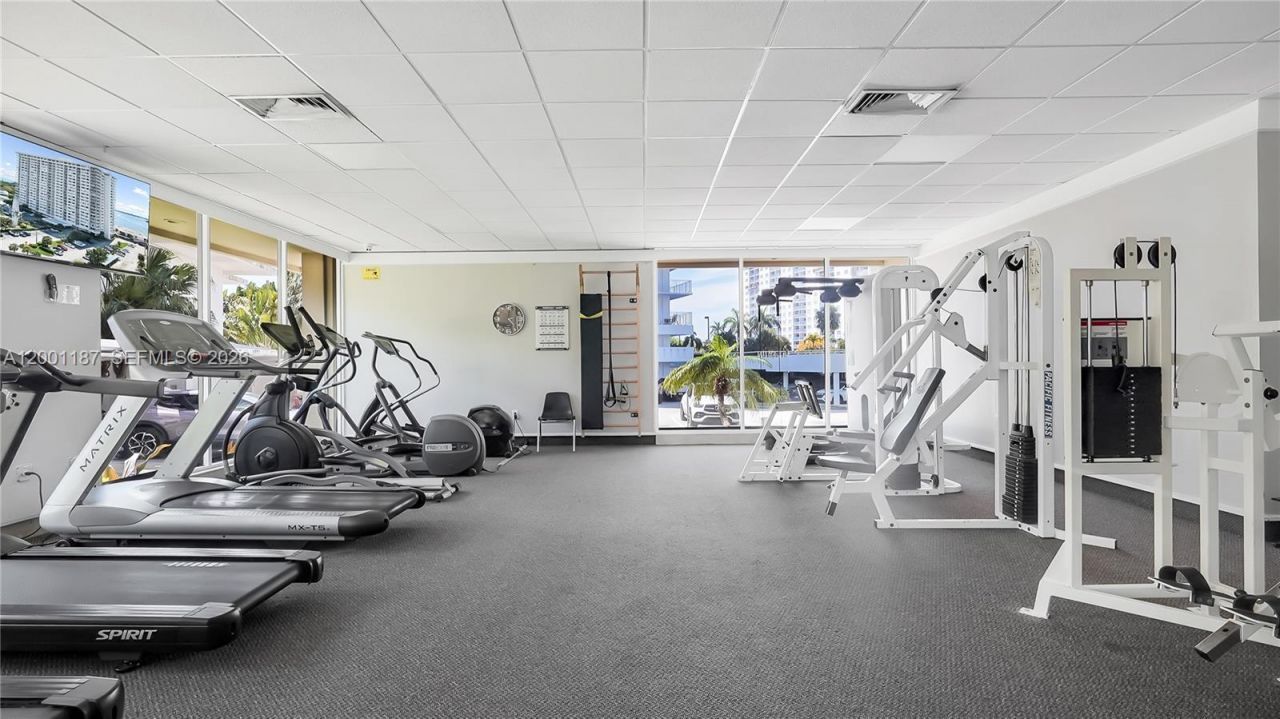 300 Bayview Dr, Unit 315, Sunny Isles Beach, FL 33160 Photo