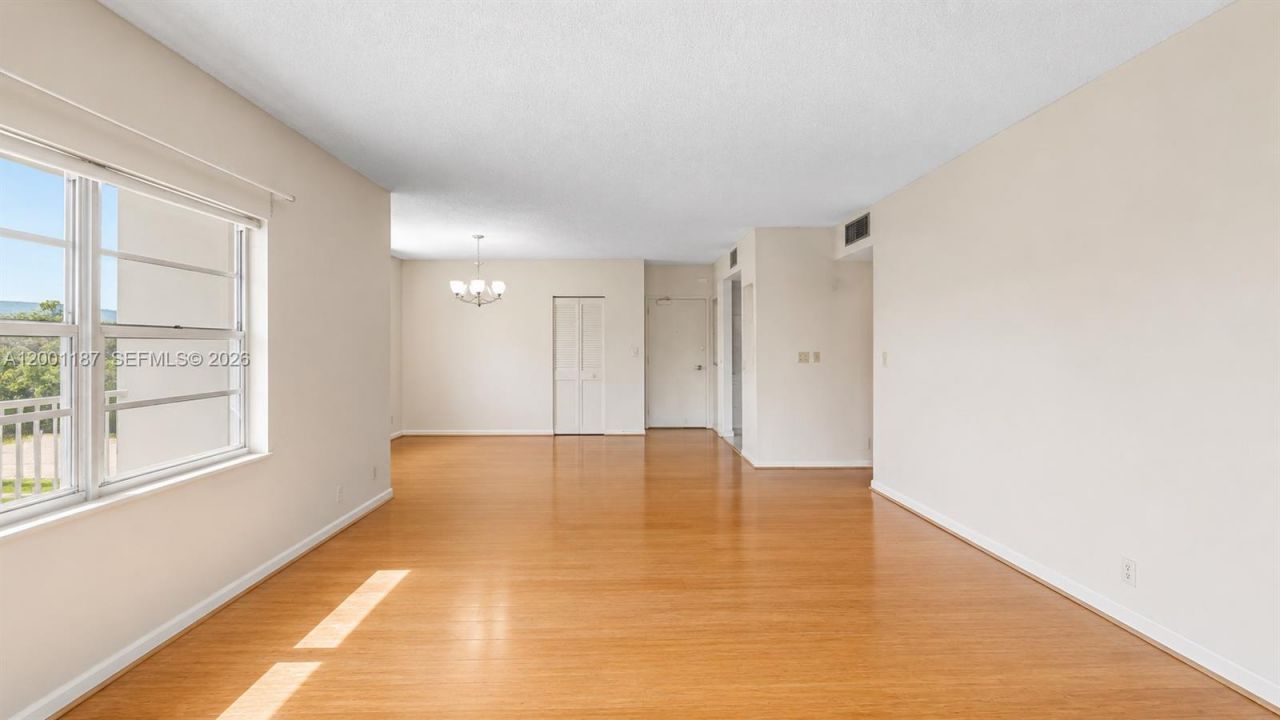 300 Bayview Dr, Unit 315, Sunny Isles Beach, FL 33160 Photo