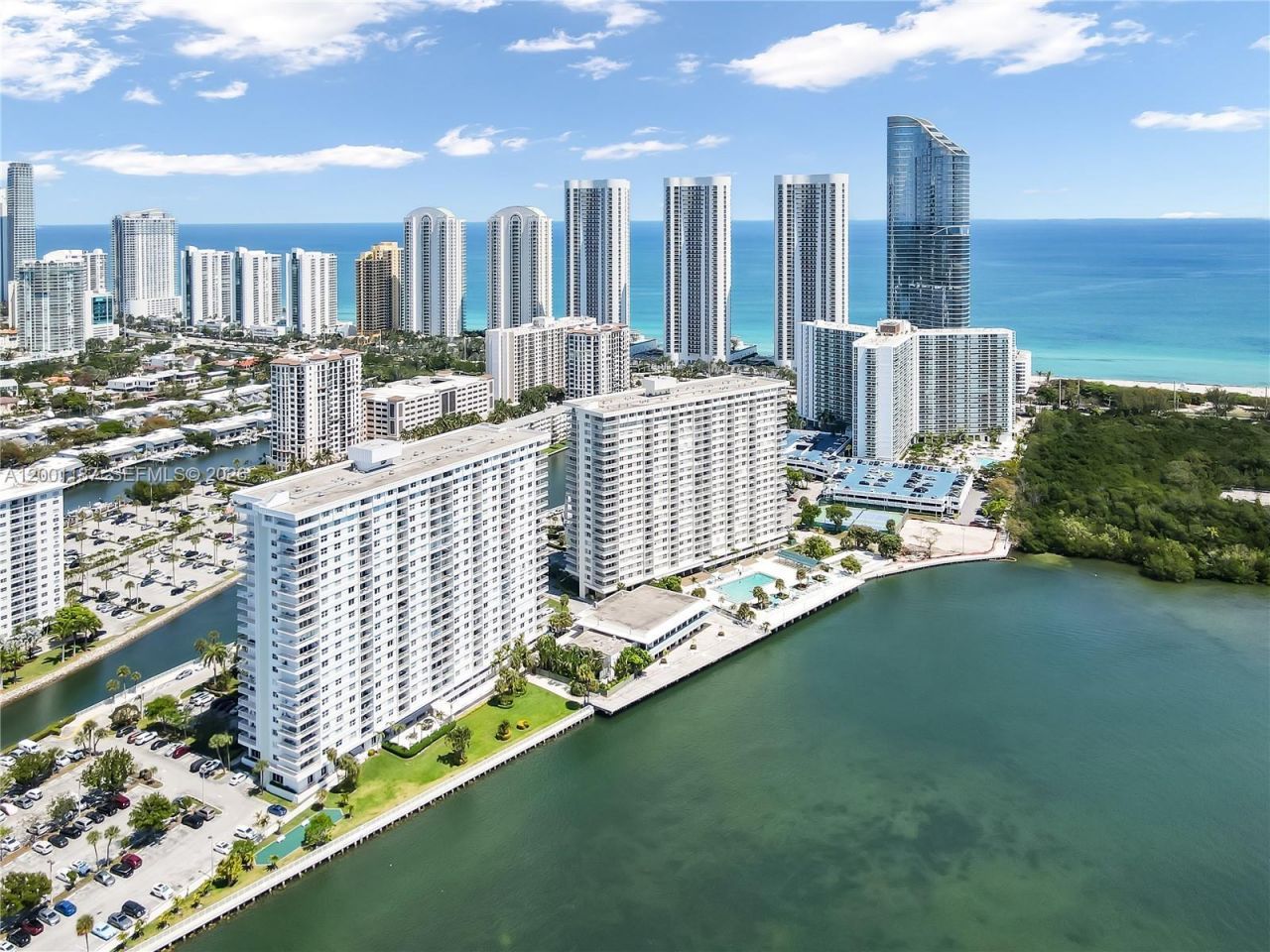 300 Bayview Dr, Unit 315, Sunny Isles Beach, FL 33160 Photo