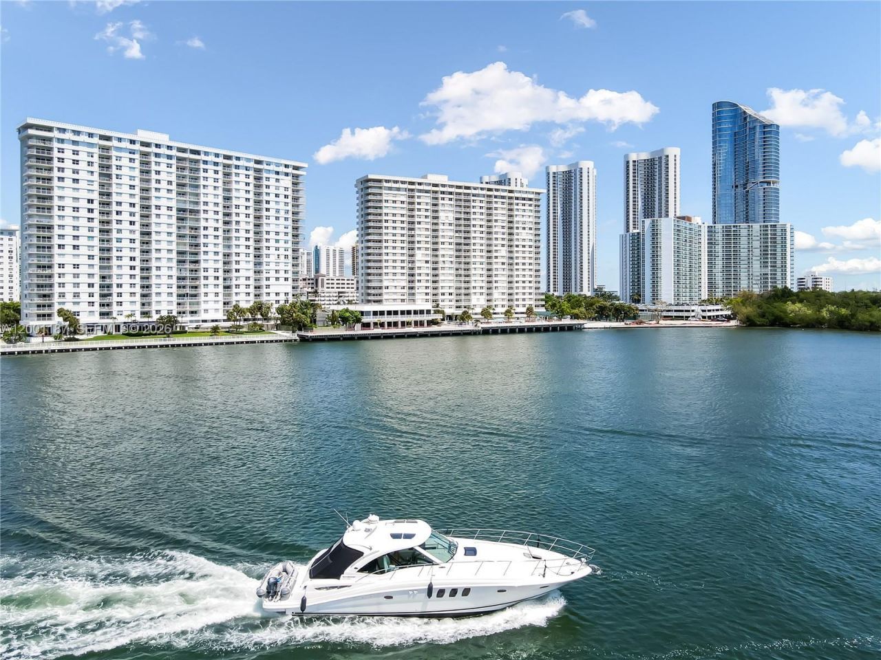 300 Bayview Dr, Unit 315, Sunny Isles Beach, FL 33160 Photo