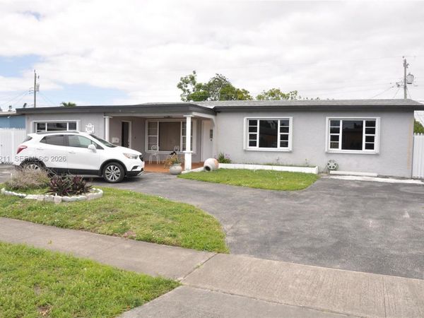 1301 W 61st Pl , Hialeah, FL 33012
