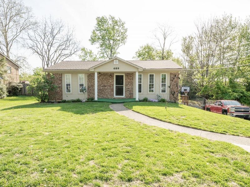 689 Skyline Drive, Florence, KY 41042 Photo 1