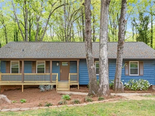 2869 Millwheel Road , Pfafftown, NC 27040