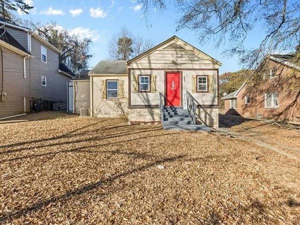 2009 Baker Road NW, Atlanta, GA 30318