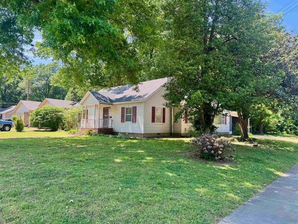 1237 Vine Street, Jonesboro, AR 72401