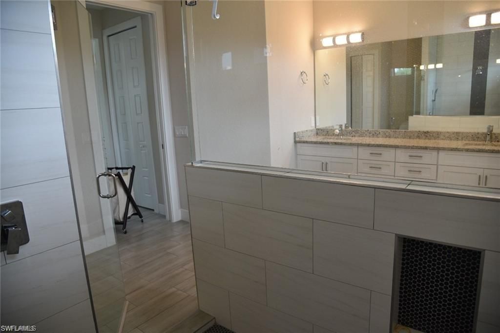 4666 Villa Capri Ln, Bonita Springs, FL 34134 Photo