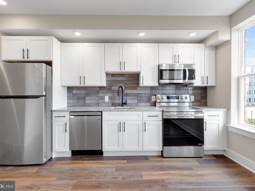 1924 N Front Street, Unit 407, Philadelphia, PA 19122 Main Photo