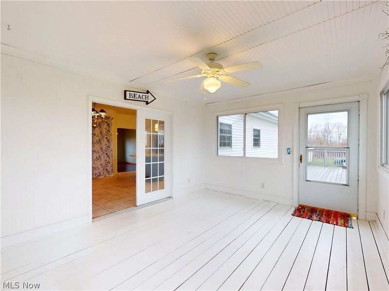 10055 Locust Grove Drive, Chardon, OH 44024 Photo 17