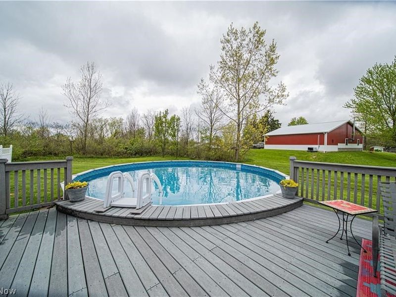 10055 Locust Grove Drive, Chardon, OH 44024 Photo 37