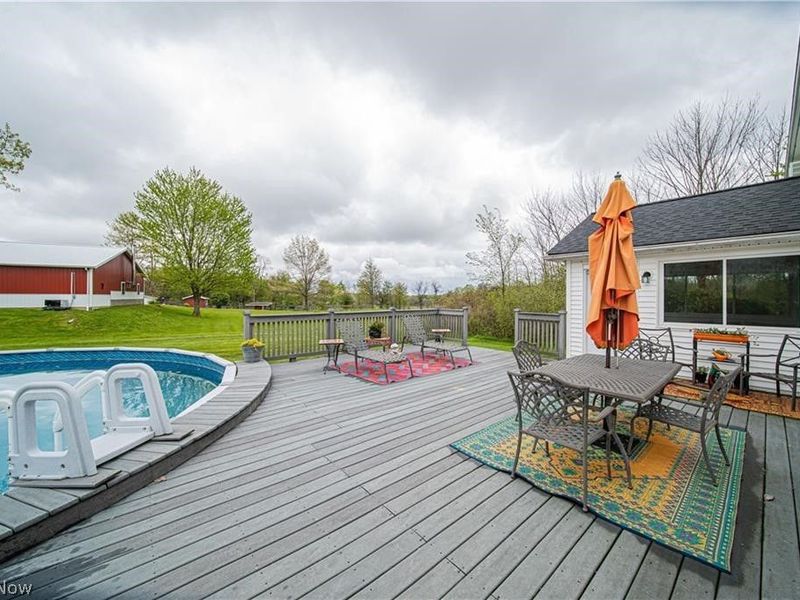 10055 Locust Grove Drive, Chardon, OH 44024 Photo 38