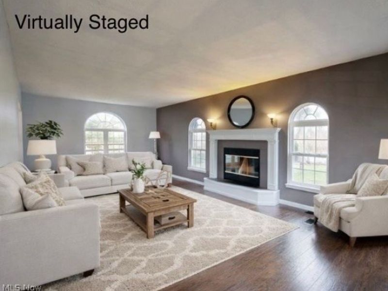 10055 Locust Grove Drive, Chardon, OH 44024 Photo 6