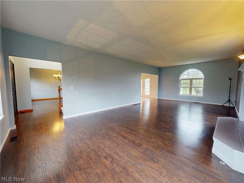 10055 Locust Grove Drive, Chardon, OH 44024 Photo 9