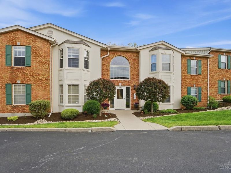 5492 Asbury Lake Drive, Unit 62, Green Township, OH 45247 Photo 1