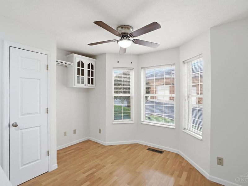 5492 Asbury Lake Drive, Unit 62, Green Township, OH 45247 Photo 12