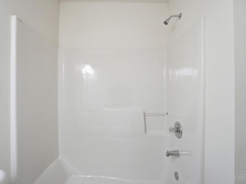 5492 Asbury Lake Drive, Unit 62, Green Township, OH 45247 Photo 23