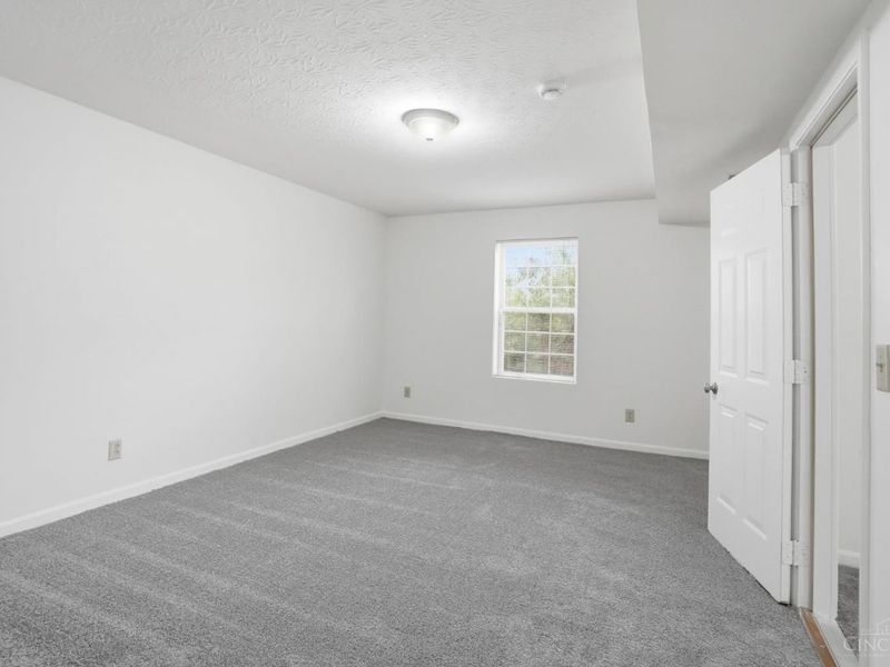 5492 Asbury Lake Drive, Unit 62, Green Township, OH 45247 Photo 26