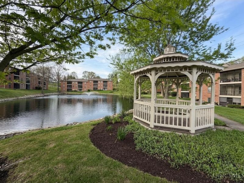 5492 Asbury Lake Drive, Unit 62, Green Township, OH 45247 Photo 33