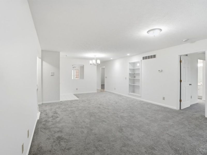 5492 Asbury Lake Drive, Unit 62, Green Township, OH 45247 Photo 6