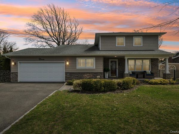 11 Palmer Drive , Sayville, NY 11782