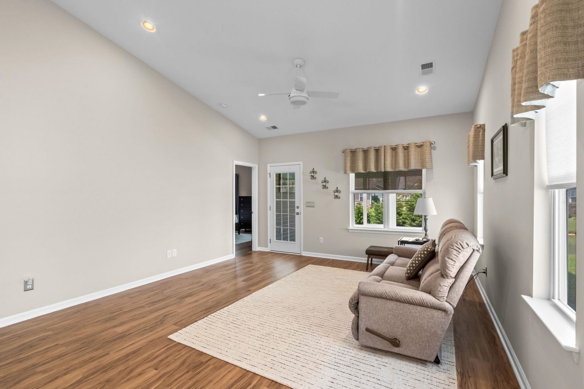 1193 Palm Crossing Dr. Photo 13