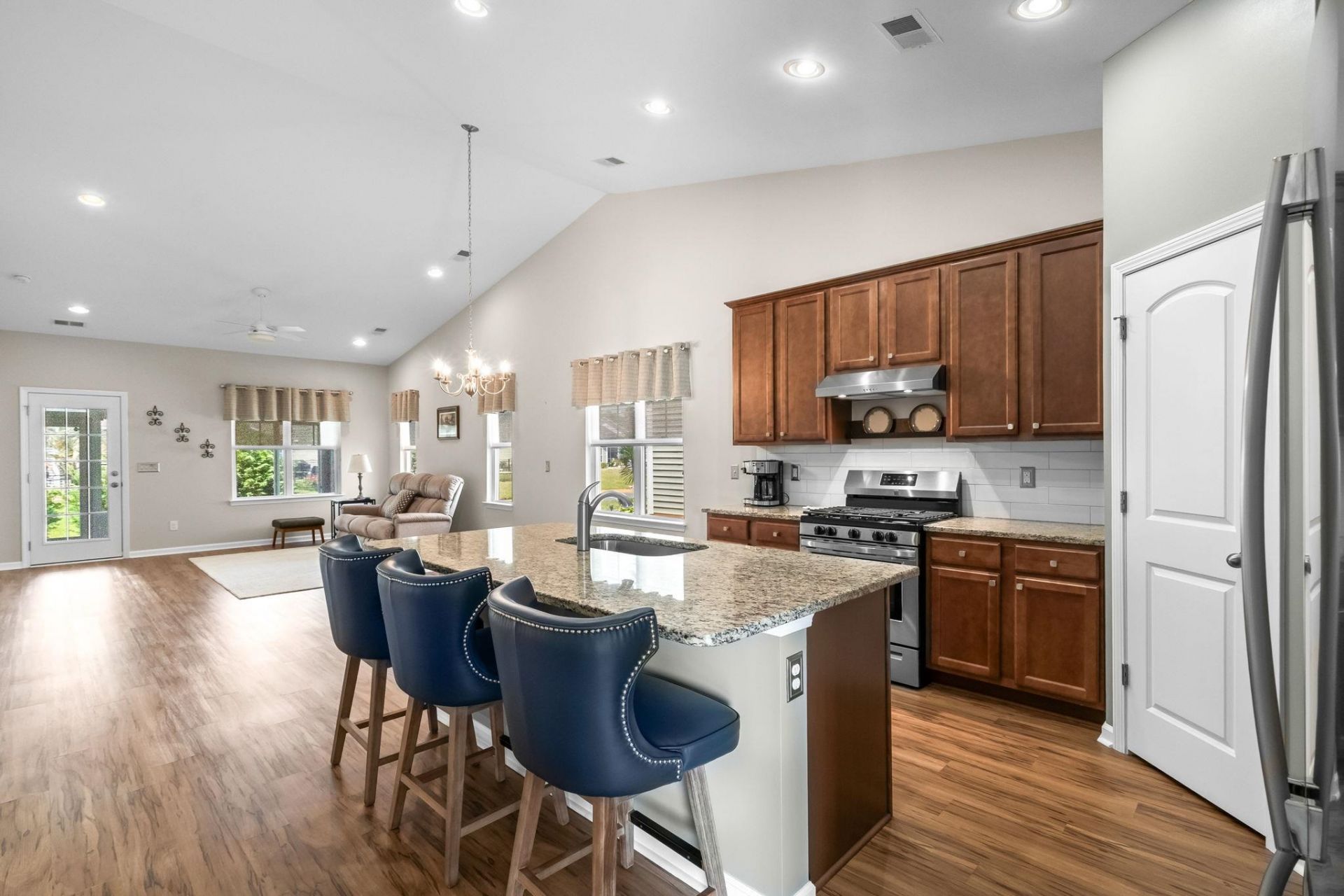 1193 Palm Crossing Dr. Photo 19