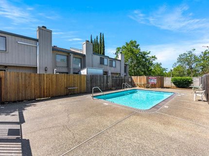 1407 Hood Rd, Sacramento, CA 95825 Photo