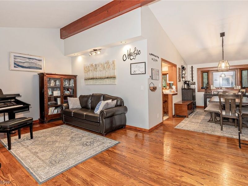 2526 Harris Road, Broadview Heights, OH 44147 Photo 4