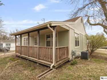 6073 franklin Street , Omaha, NE 68104