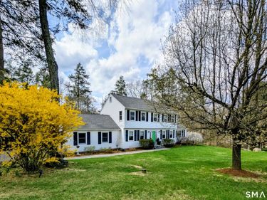 57 Colonial Ridge, New Milford, CT 06755