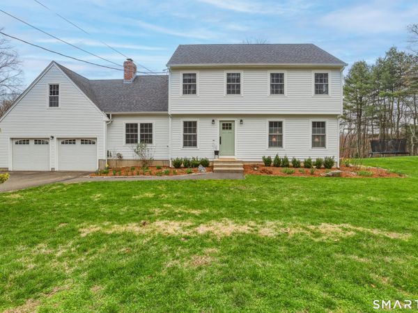 51 Sugar Loaf, Guilford, CT 06437