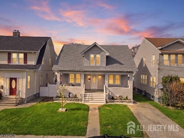 140 Grove Avenue, Woodbridge, NJ 07095