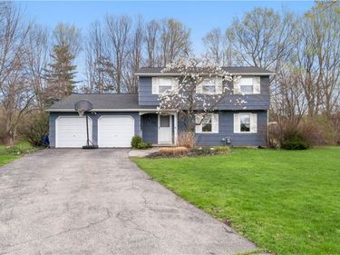 755 Tanya Cir , Webster, NY 14580