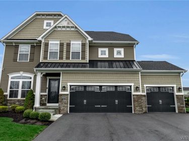 684 Pleasant View Drive , Lancaster, NY 14086