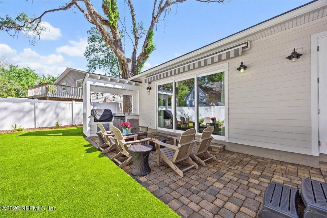 398 Sherry Drive, Atlantic Beach, FL 32233 Photo