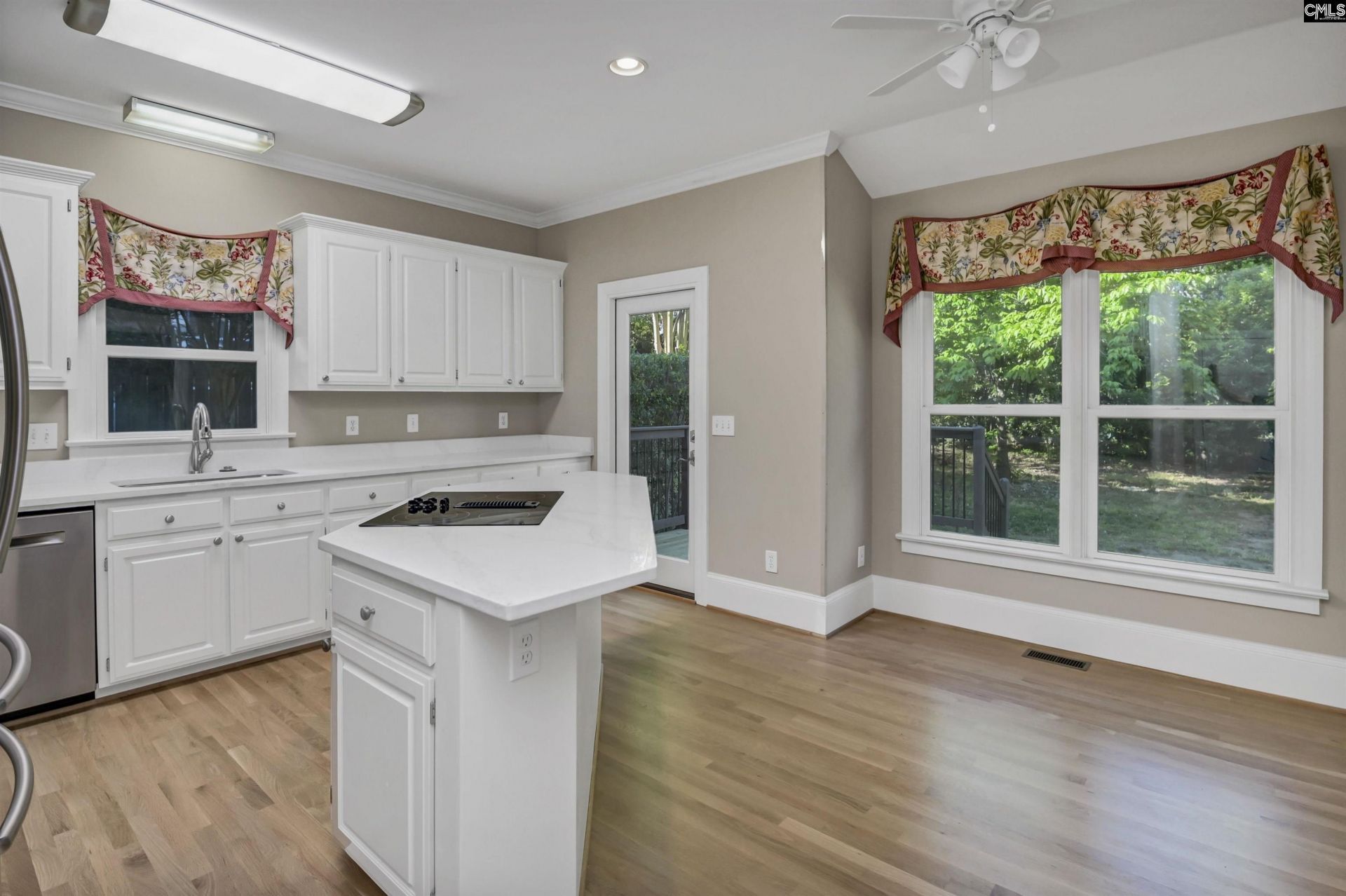 620 Bay Harbor Circle  Photo 13