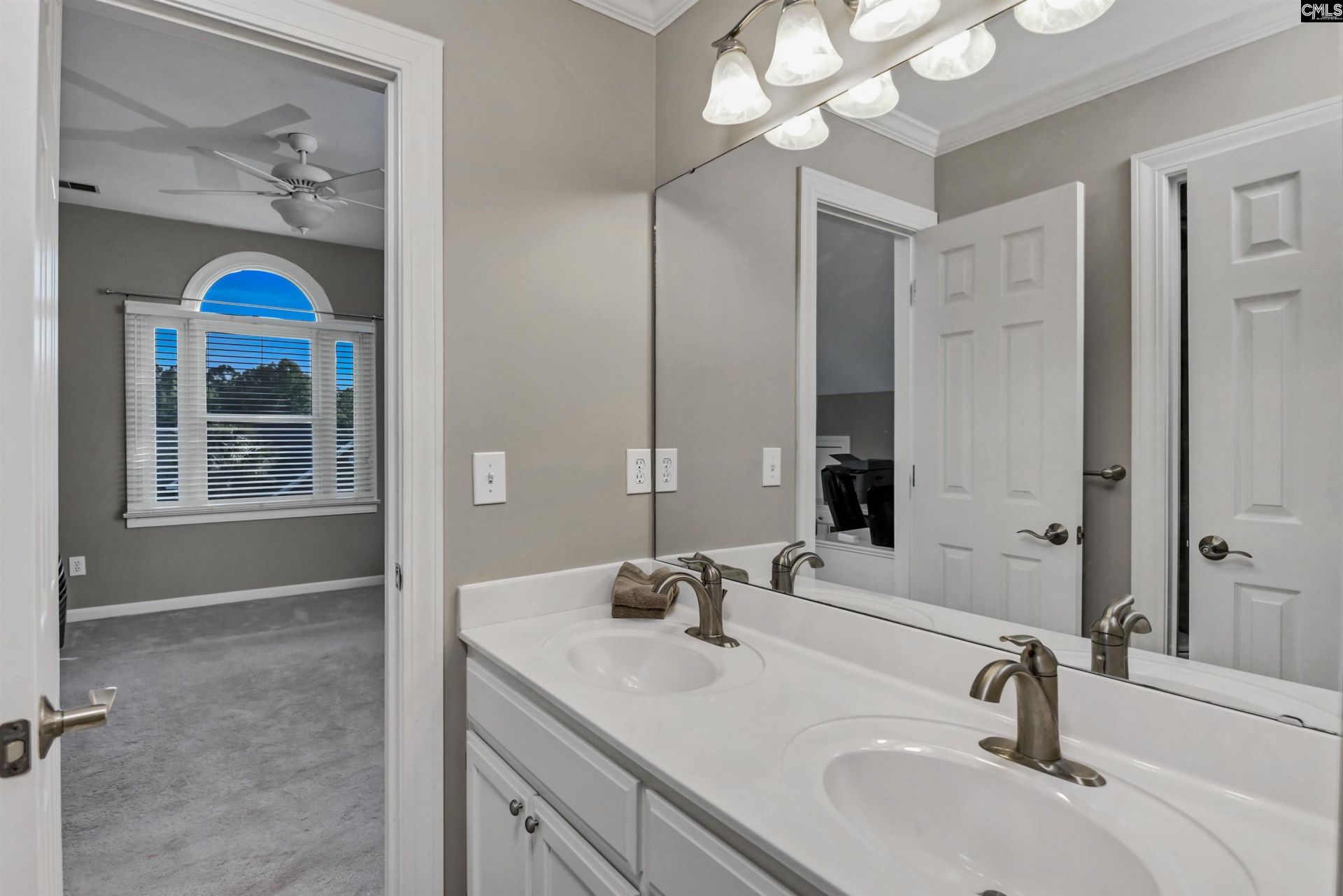 620 Bay Harbor Circle  Photo 37