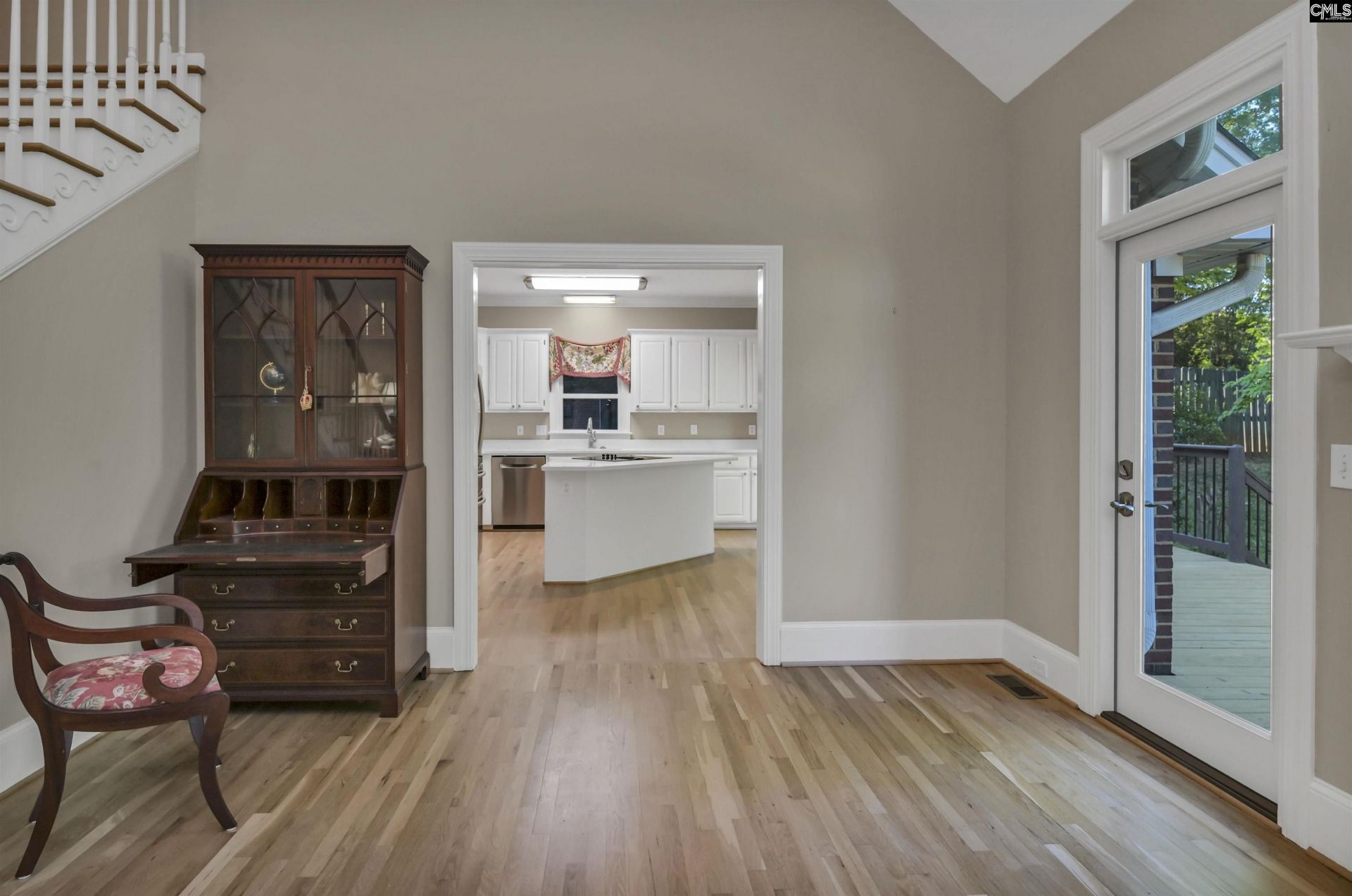 620 Bay Harbor Circle  Photo 9