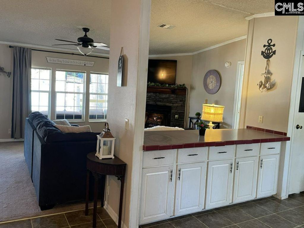 1892 Blacksgate East  Photo 28