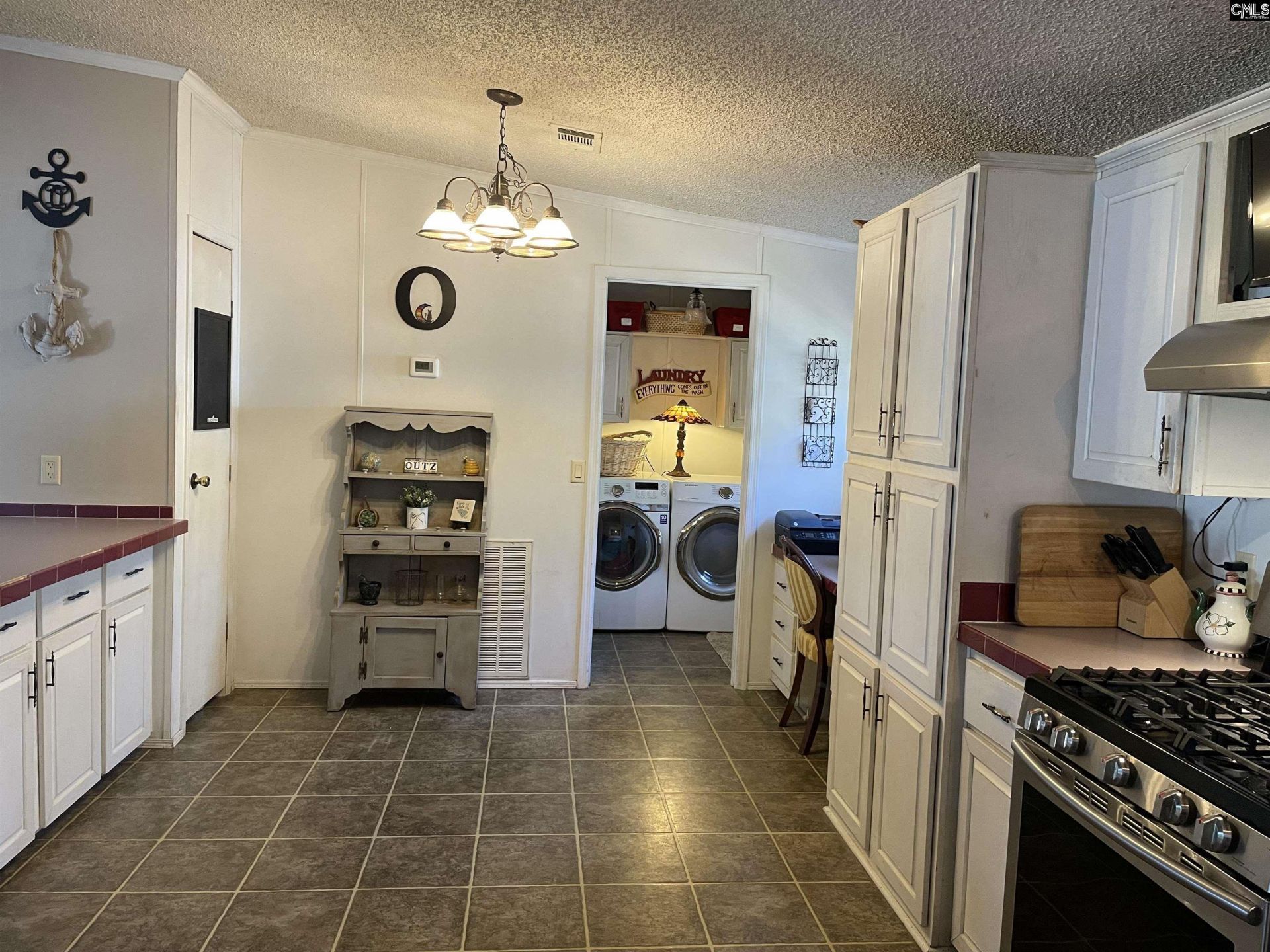 1892 Blacksgate East  Photo 31