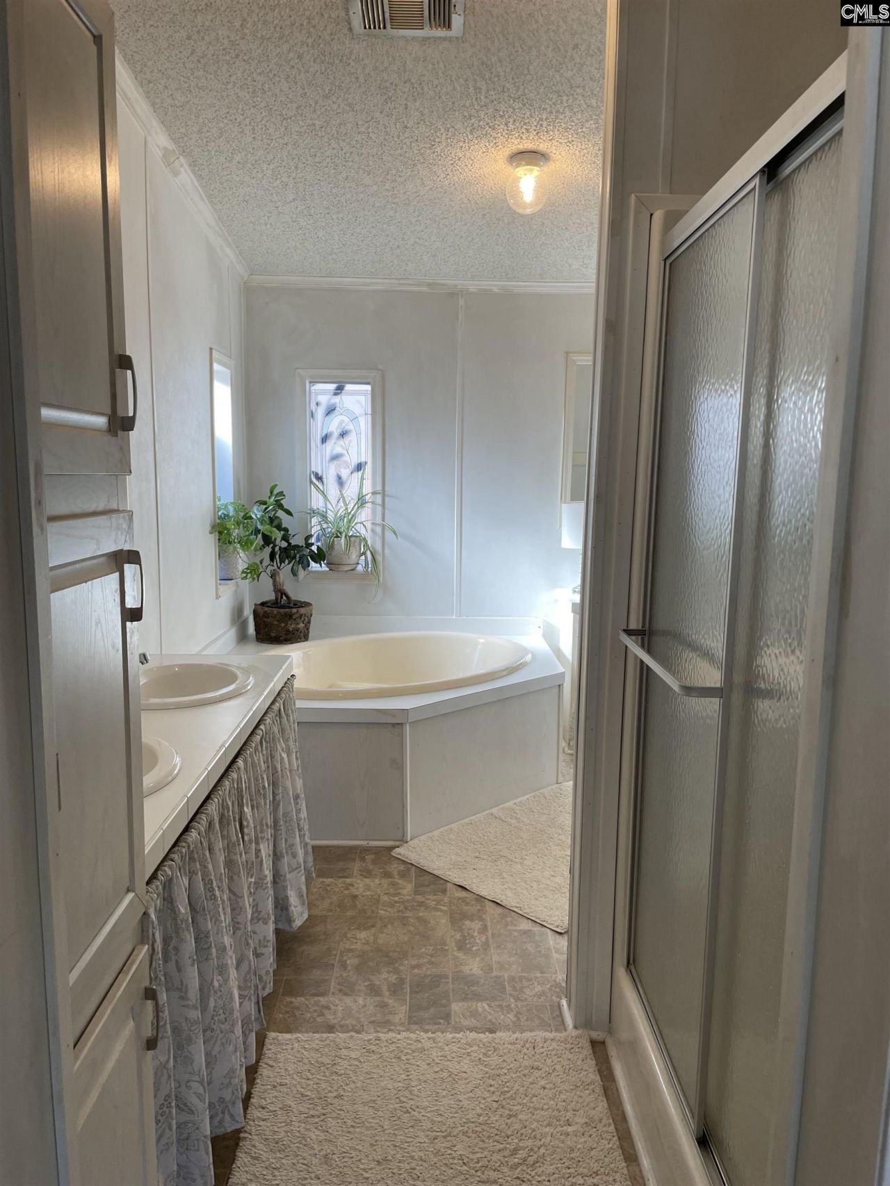 1892 Blacksgate East  Photo 35