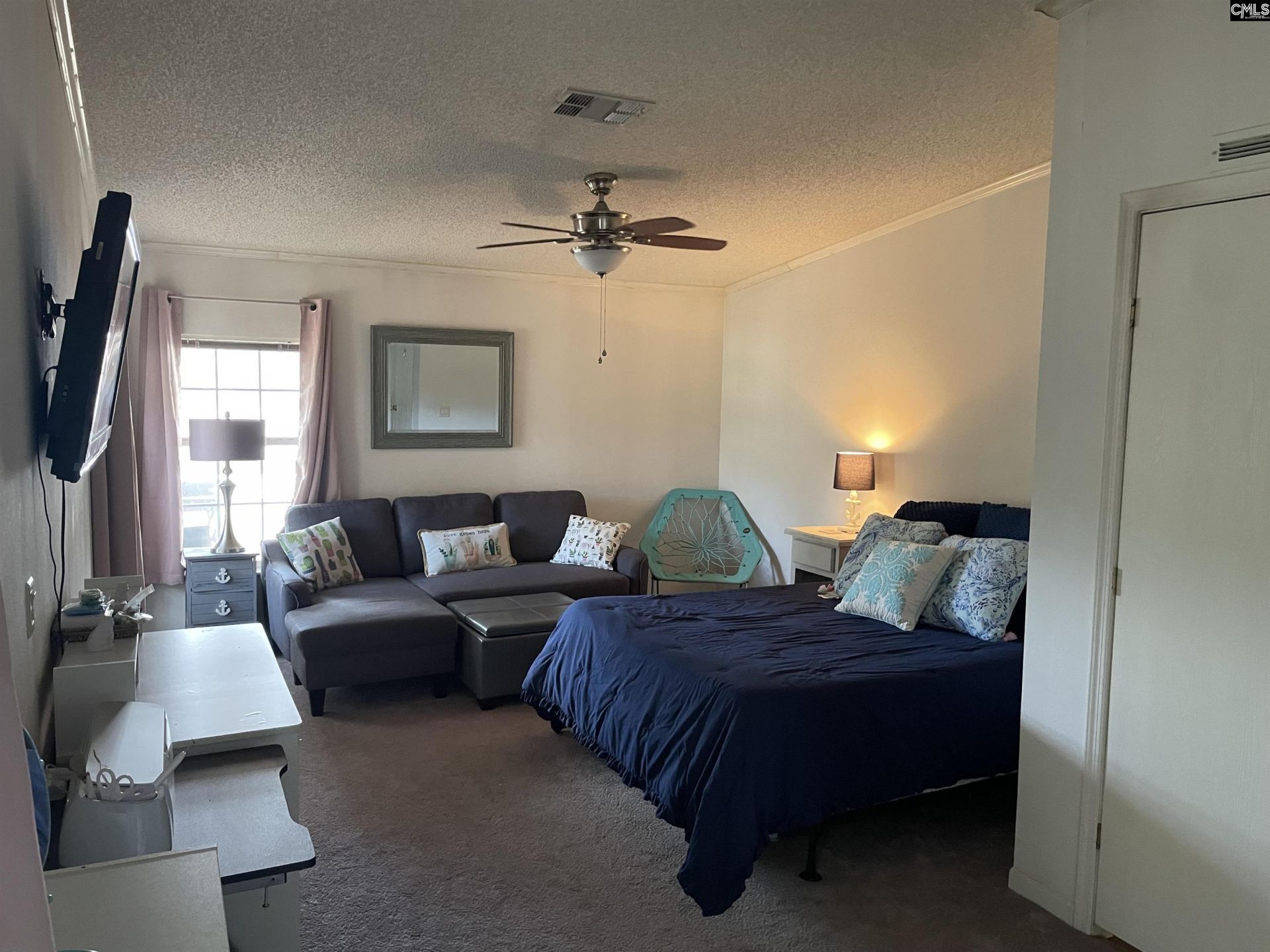 1892 Blacksgate East  Photo 40