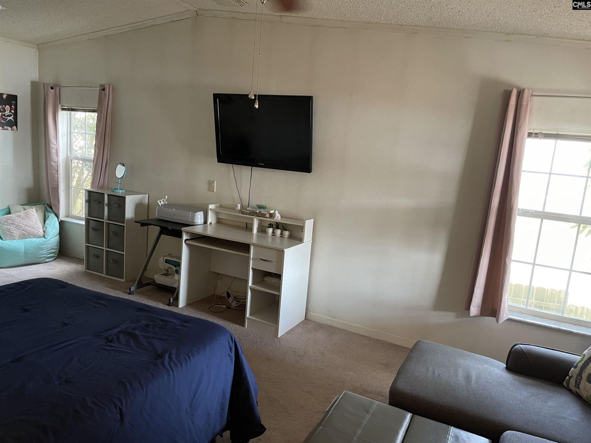 1892 Blacksgate East  Photo 41