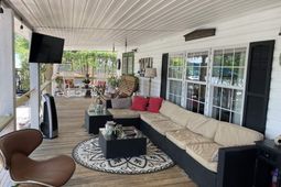 1892 Blacksgate East  photo 4