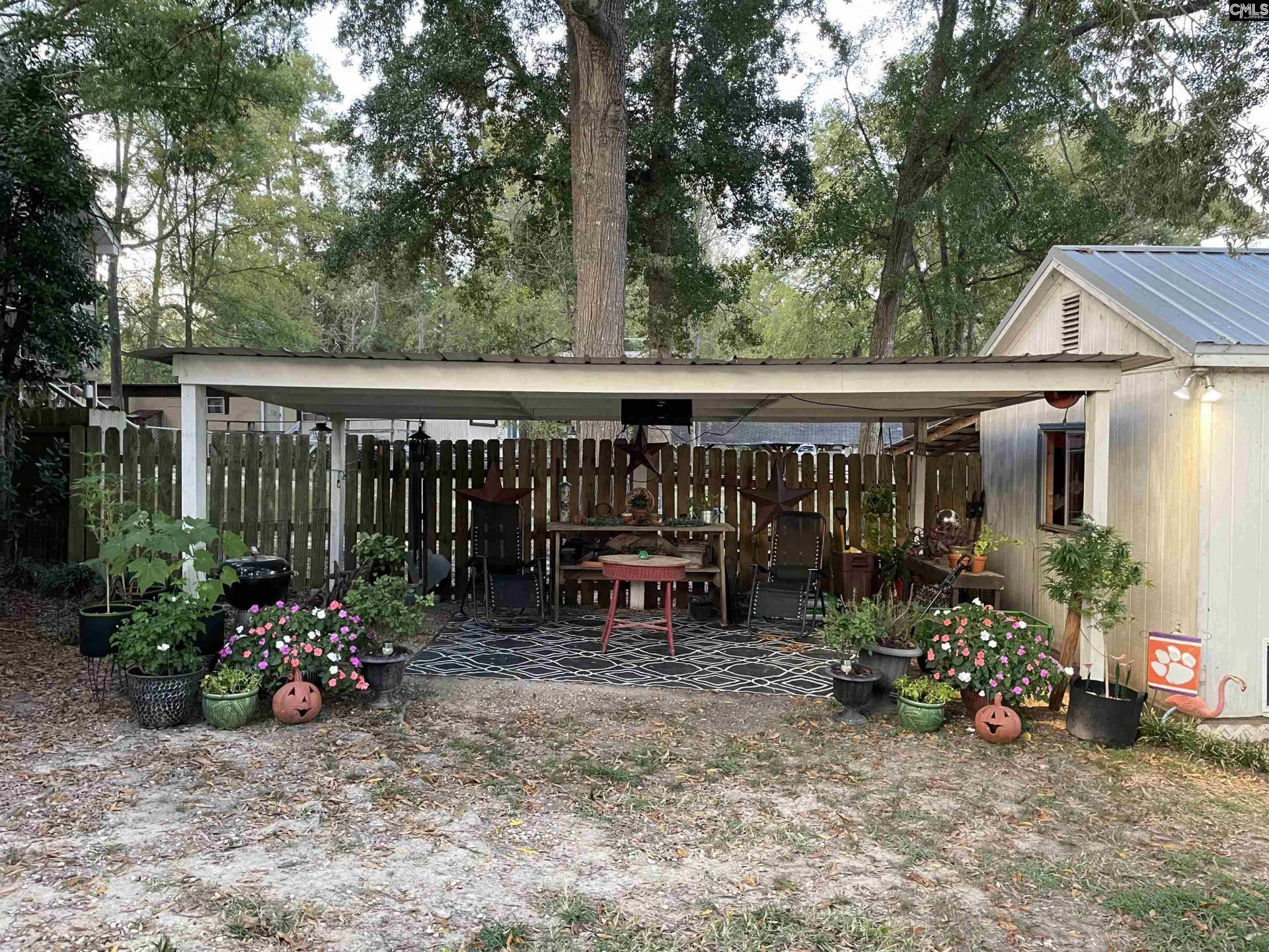 1892 Blacksgate East  Photo 52