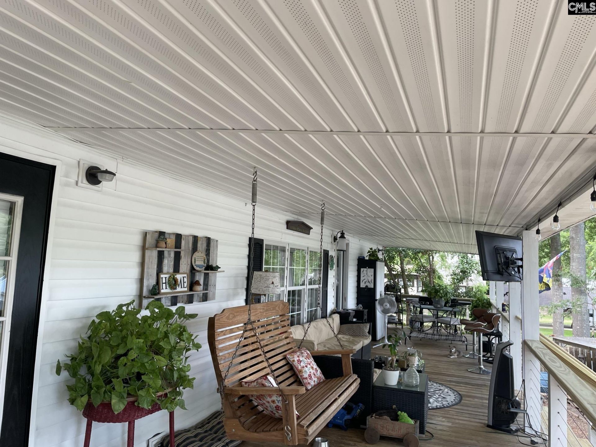 1892 Blacksgate East  Photo 6