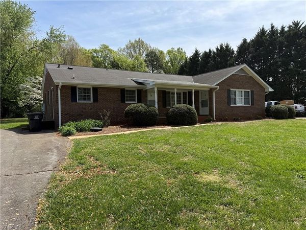 117 Caroline Court , Unit B, King, NC 27021