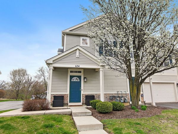 Unit 634, Lakemoor, IL 60051